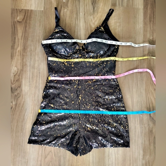 Sparkly Sequins Romper - Picture 11 of 14